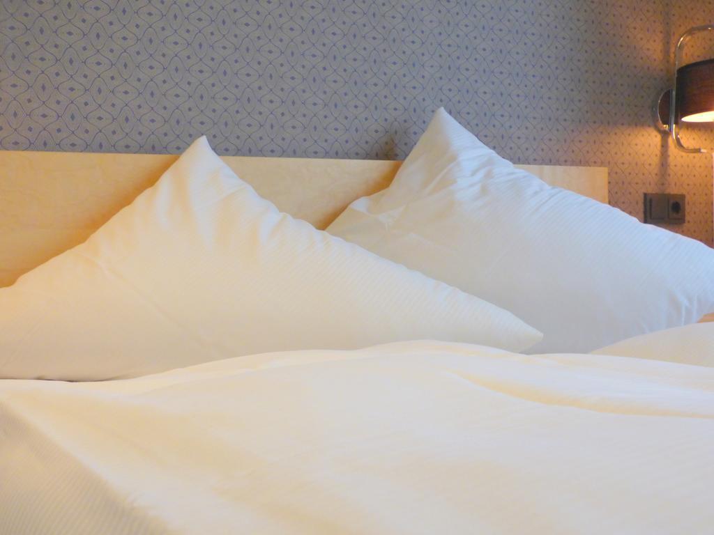 דיסבורג Hotel Akazienhof מראה חיצוני תמונה