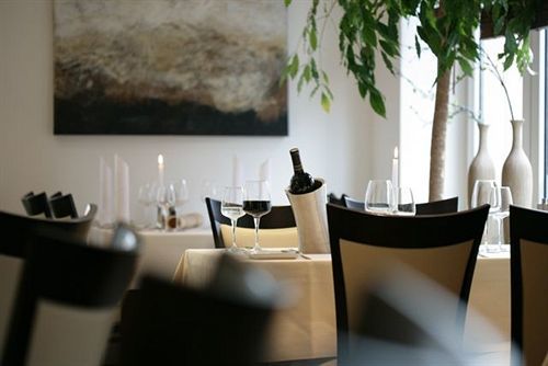 דיסבורג Hotel Akazienhof מראה חיצוני תמונה