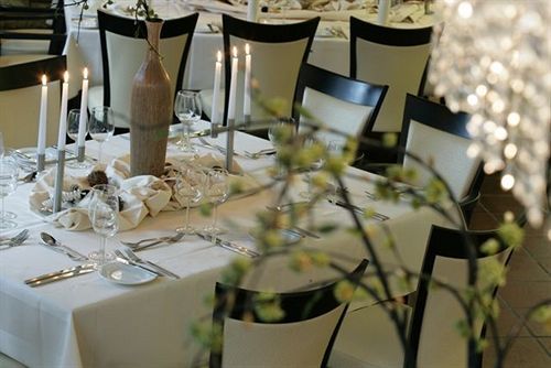 דיסבורג Hotel Akazienhof מראה חיצוני תמונה